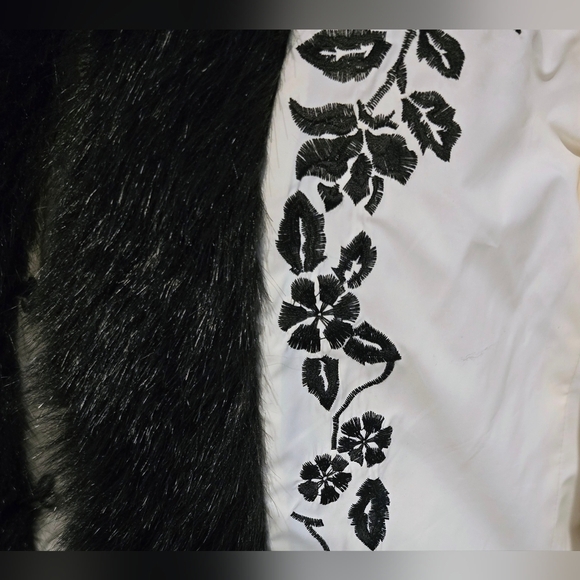 White House Black Market Black White Down Teddy Jacket - Picture 2 of 8